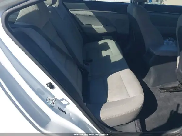 5NPD84LF2HH122326 2017 HYUNDAI ELANTRA - Image 8