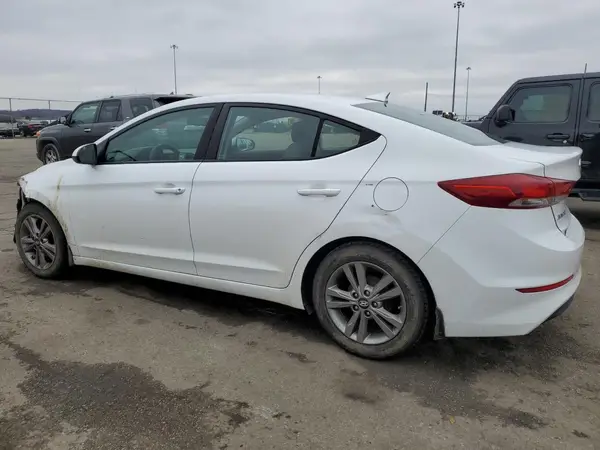 5NPD84LF2HH124660 2017 HYUNDAI ELANTRA - Image 2