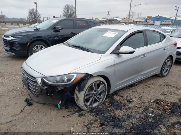 5NPD84LF2HH129762 2017 HYUNDAI ELANTRA - Image 2