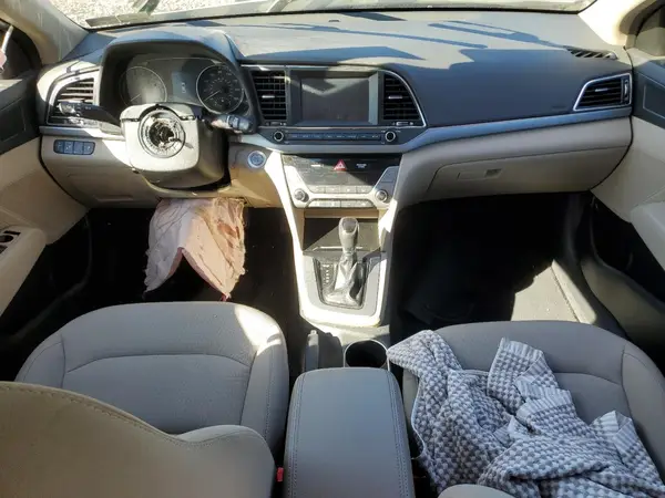 5NPD84LF2HH144438 2017 HYUNDAI ELANTRA - Image 8
