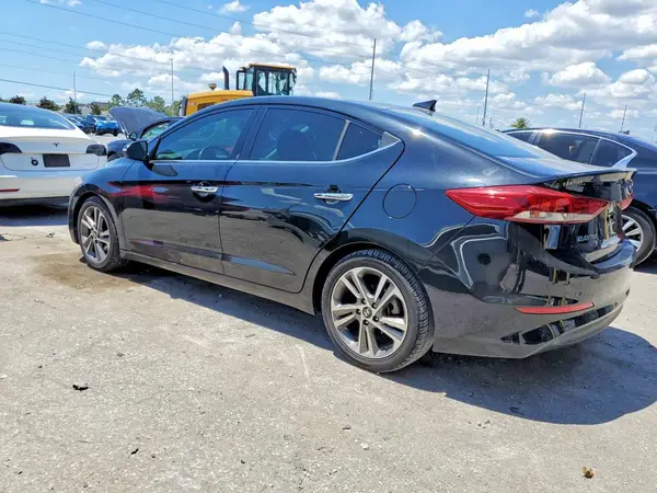 5NPD84LF2HH147923 2017 HYUNDAI ELANTRA - Image 2