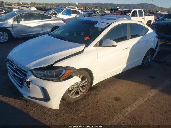 5NPD84LF2HH153110 2017 HYUNDAI ELANTRA - Image 2