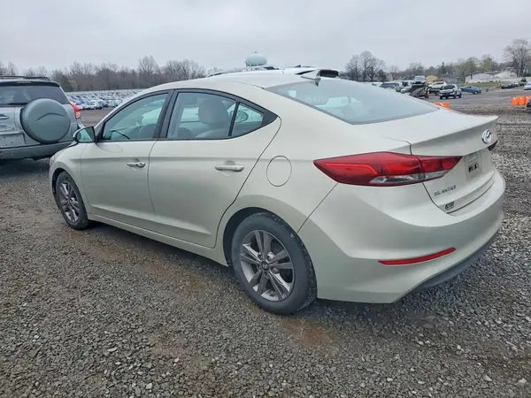 5NPD84LF2HH154032 2017 HYUNDAI ELANTRA - Image 2