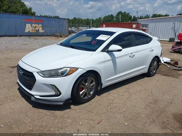 5NPD84LF2HH154144 2017 HYUNDAI ELANTRA - Image 2