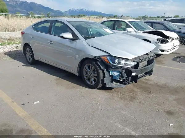 5NPD84LF2HH154662 2017 HYUNDAI ELANTRA - Image 1