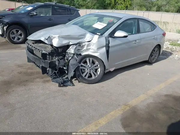 5NPD84LF2HH154662 2017 HYUNDAI ELANTRA - Image 2