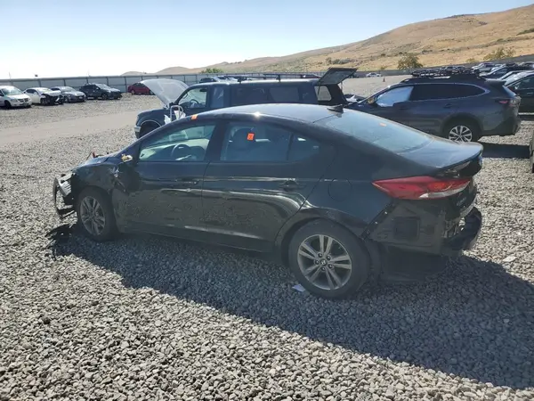 5NPD84LF2HH158419 2017 HYUNDAI ELANTRA - Image 2