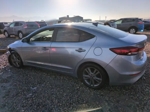 5NPD84LF2HH162941 2017 HYUNDAI ELANTRA - Image 2