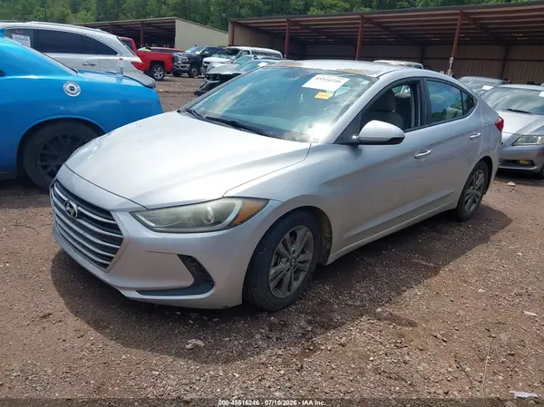 5NPD84LF2HH162972 2017 HYUNDAI ELANTRA - Image 2