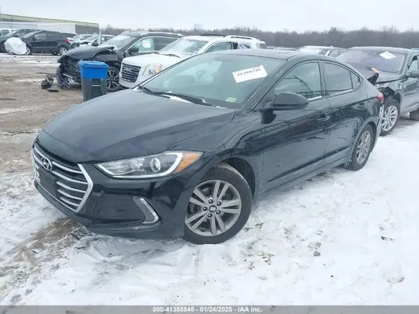 5NPD84LF2HH165547 2017 HYUNDAI ELANTRA - Image 2