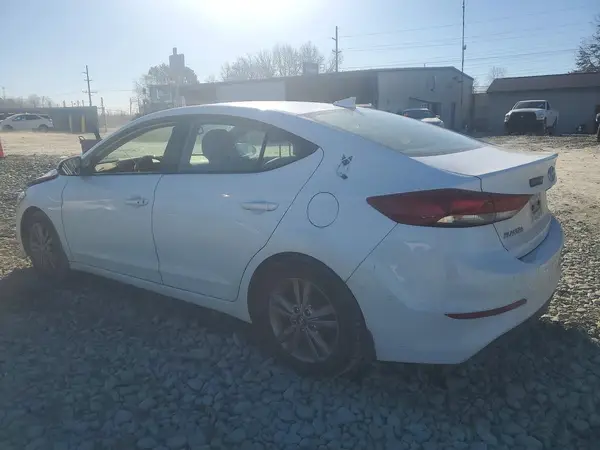 5NPD84LF2HH165886 2017 HYUNDAI ELANTRA - Image 2
