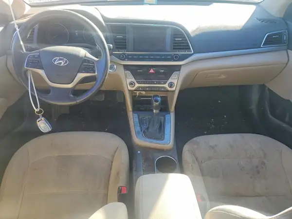5NPD84LF2HH165886 2017 HYUNDAI ELANTRA - Image 8
