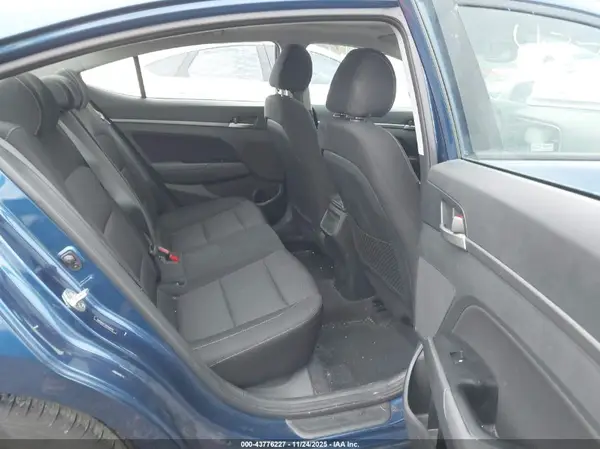 5NPD84LF2HH168707 2017 HYUNDAI ELANTRA - Image 8