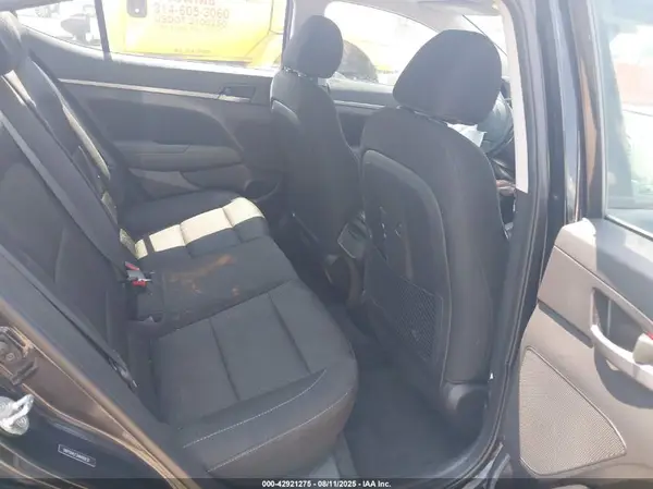 5NPD84LF2HH169131 2017 HYUNDAI ELANTRA - Image 8