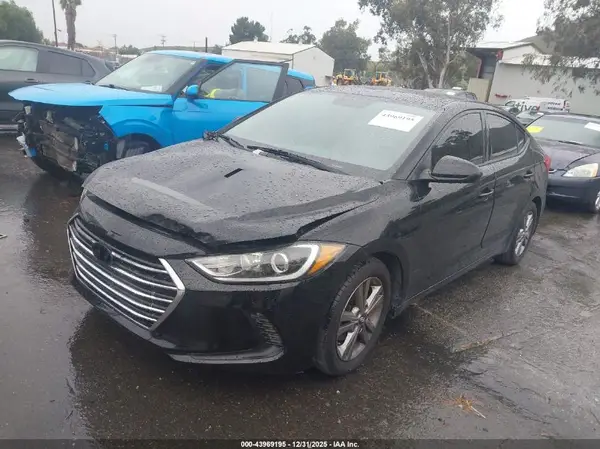 5NPD84LF2HH169369 2017 HYUNDAI ELANTRA - Image 2