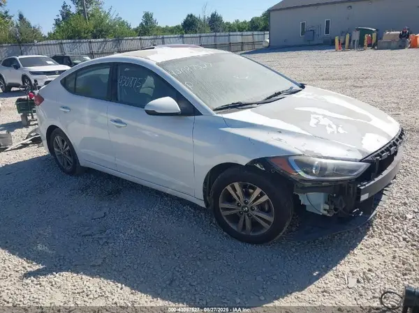 5NPD84LF2HH171221 2017 HYUNDAI ELANTRA - Image 1
