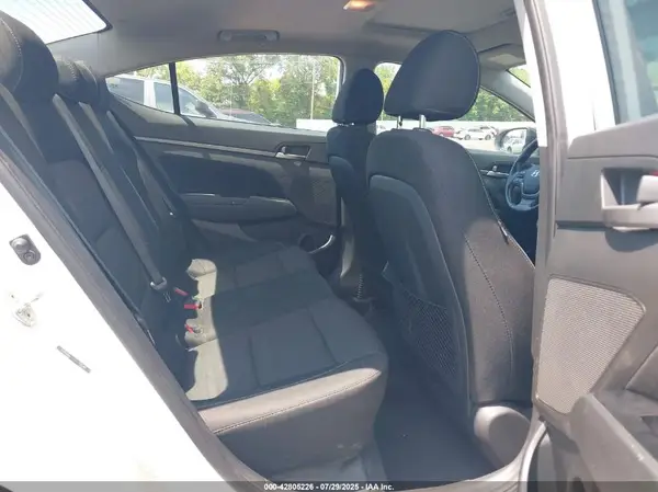 5NPD84LF2HH172076 2017 HYUNDAI ELANTRA - Image 8
