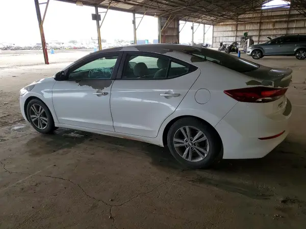 5NPD84LF2HH172188 2017 HYUNDAI ELANTRA - Image 2
