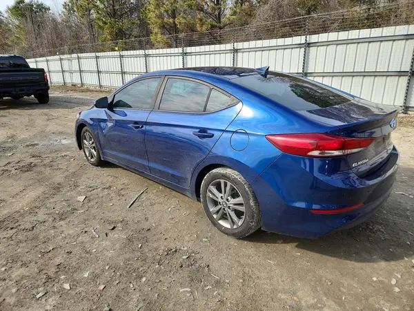 5NPD84LF2HH174345 2017 HYUNDAI ELANTRA - Image 2