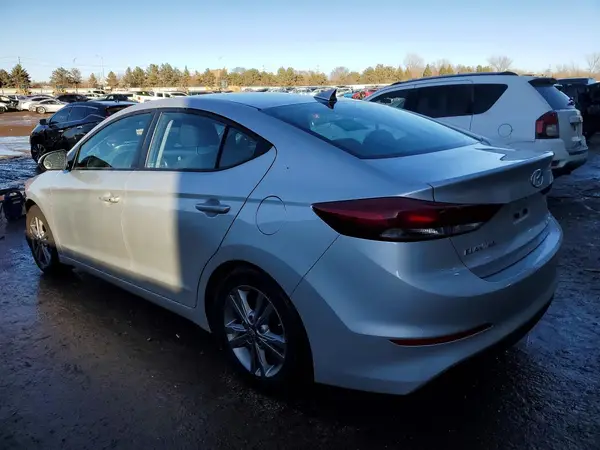 5NPD84LF2HH177925 2017 HYUNDAI ELANTRA - Image 2