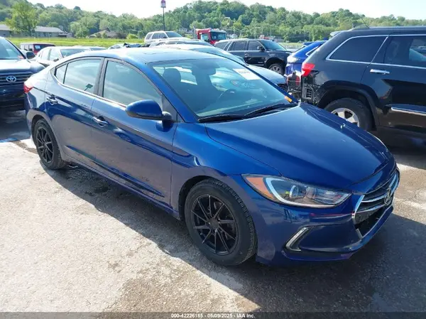 5NPD84LF2HH178508 2017 HYUNDAI ELANTRA - Image 1