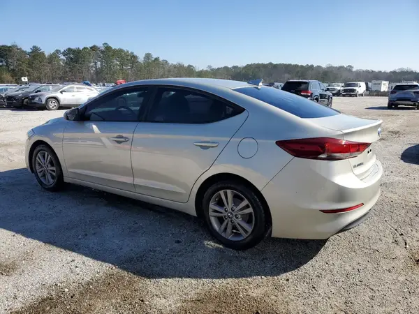 5NPD84LF2HH179335 2017 HYUNDAI ELANTRA - Image 2