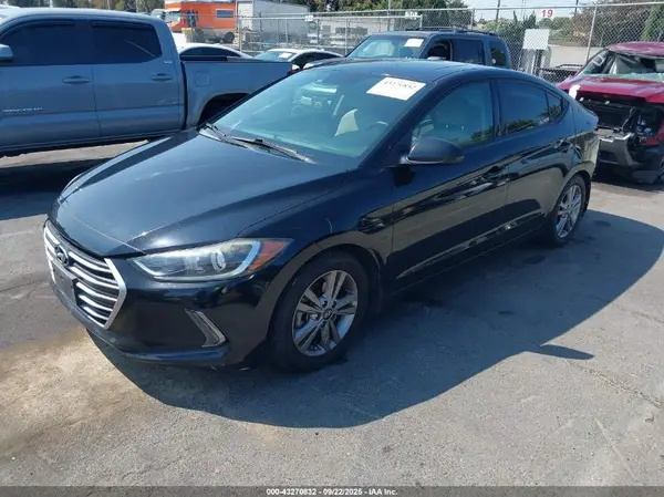 5NPD84LF2HH180792 2017 HYUNDAI ELANTRA - Image 2