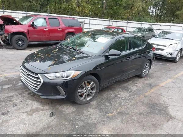 5NPD84LF2HH182624 2017 HYUNDAI ELANTRA - Image 2