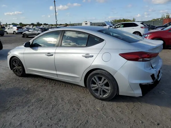 5NPD84LF2HH186656 2017 HYUNDAI ELANTRA - Image 2