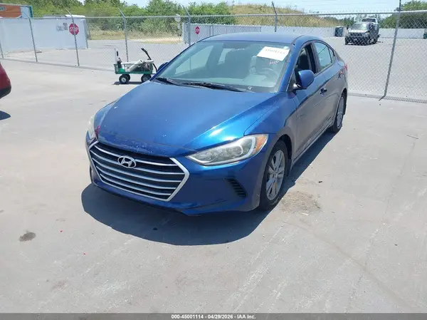 5NPD84LF2HH191940 2017 HYUNDAI ELANTRA - Image 2