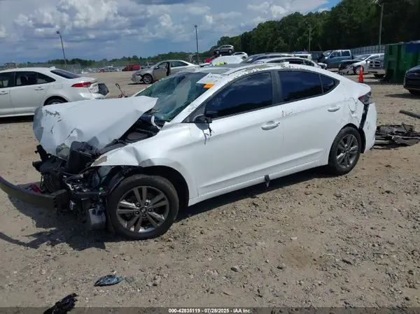 5NPD84LF2HH195857 2017 HYUNDAI ELANTRA - Image 2