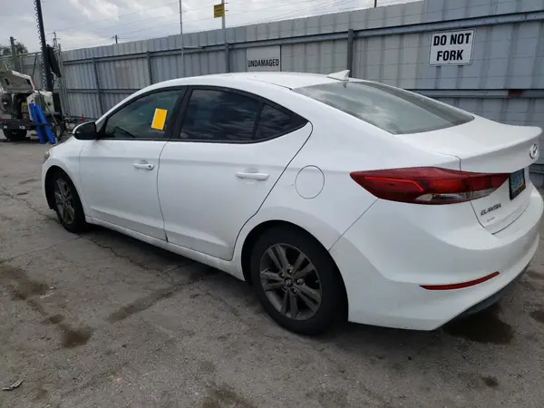 5NPD84LF2HH196023 2017 HYUNDAI ELANTRA - Image 2