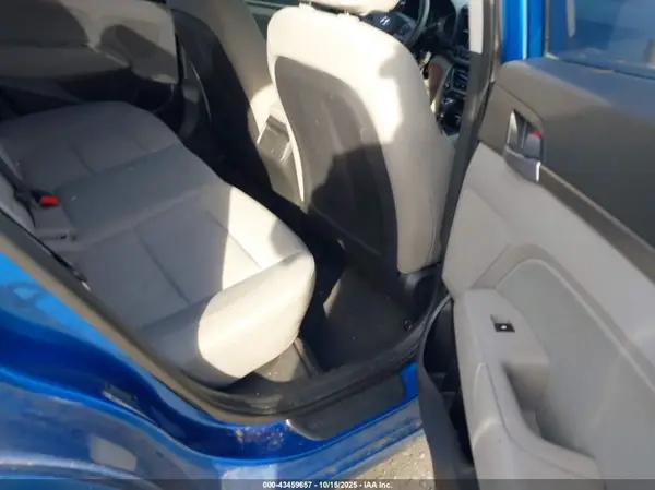 5NPD84LF2HH196054 2017 HYUNDAI ELANTRA - Image 8