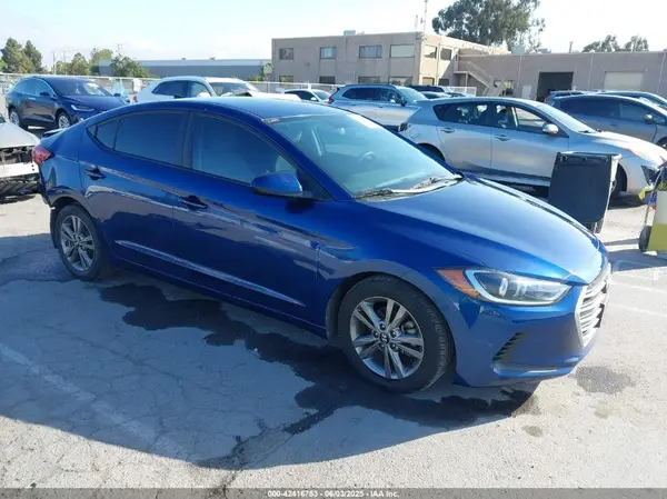 5NPD84LF2HH196569 2017 HYUNDAI ELANTRA - Image 1