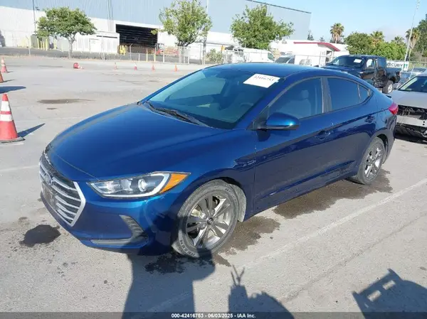 5NPD84LF2HH196569 2017 HYUNDAI ELANTRA - Image 2