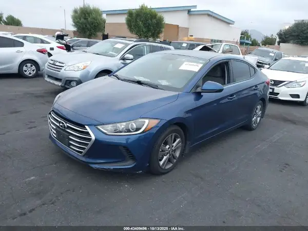 5NPD84LF2HH196894 2017 HYUNDAI ELANTRA - Image 2