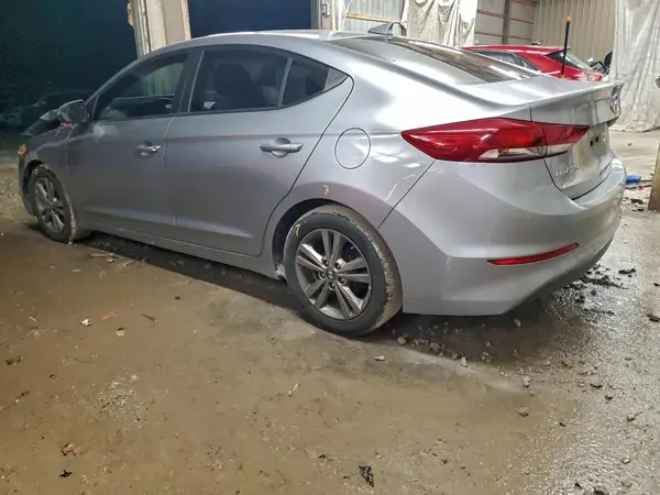 5NPD84LF2HH205318 2017 HYUNDAI ELANTRA - Image 2
