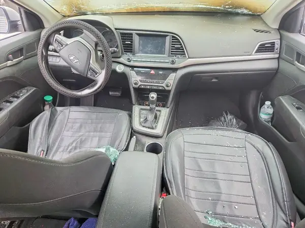 5NPD84LF2HH206985 2017 HYUNDAI ELANTRA - Image 8