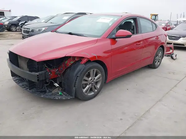 5NPD84LF2JH214168 2018 HYUNDAI ELANTRA - Image 2