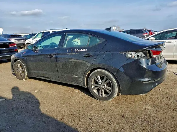 5NPD84LF2JH215711 2018 HYUNDAI ELANTRA - Image 2