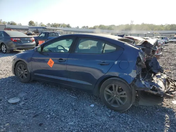 5NPD84LF2JH215823 2018 HYUNDAI ELANTRA - Image 2