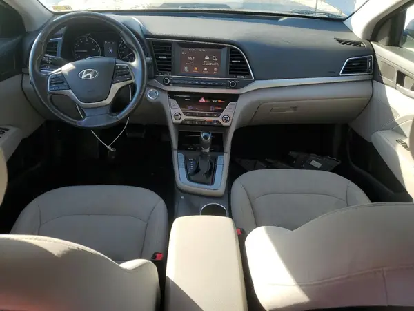 5NPD84LF2JH216261 2018 HYUNDAI ELANTRA - Image 8