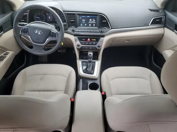 5NPD84LF2JH217569 2018 HYUNDAI ELANTRA - Image 8