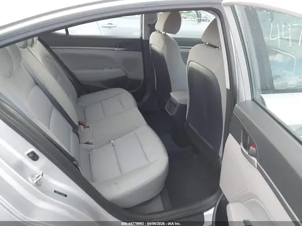 5NPD84LF2JH218687 2018 HYUNDAI ELANTRA - Image 8
