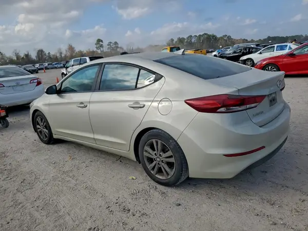 5NPD84LF2JH219614 2018 HYUNDAI ELANTRA - Image 2