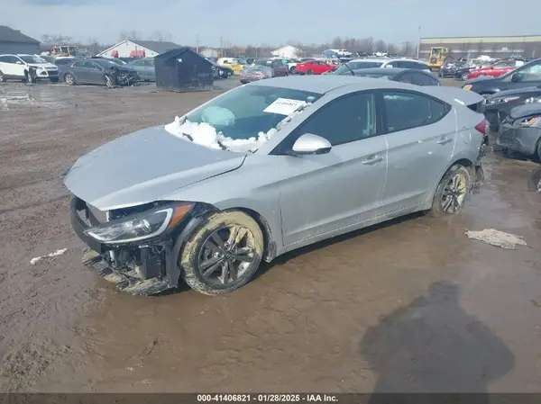 5NPD84LF2JH222481 2018 HYUNDAI ELANTRA - Image 2