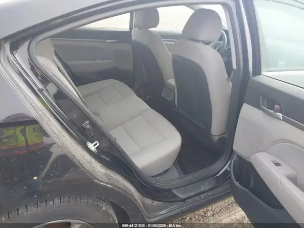 5NPD84LF2JH222819 2018 HYUNDAI ELANTRA - Image 8