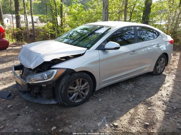 5NPD84LF2JH223484 2018 HYUNDAI ELANTRA - Image 2