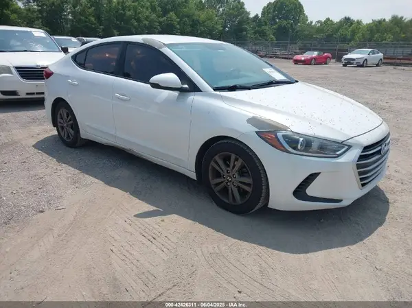 5NPD84LF2JH225073 2018 HYUNDAI ELANTRA - Image 1