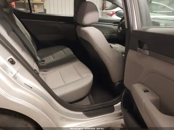 5NPD84LF2JH225414 2018 HYUNDAI ELANTRA - Image 8